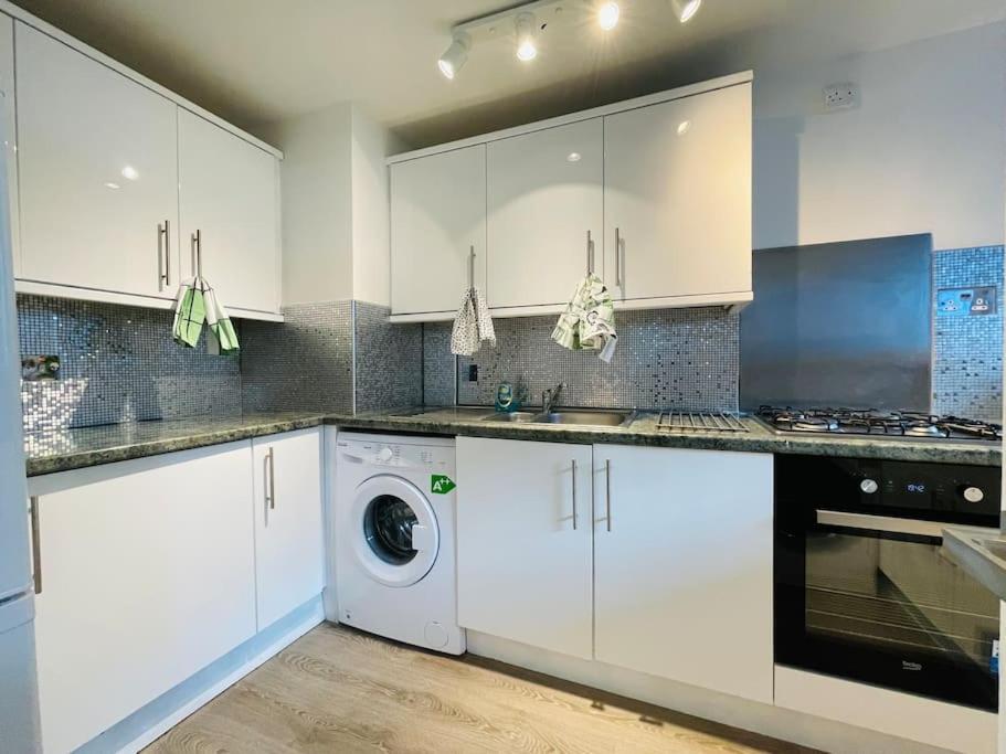 Lovely Duplex Apartment In Edinburgh City Centre ภายนอก รูปภาพ